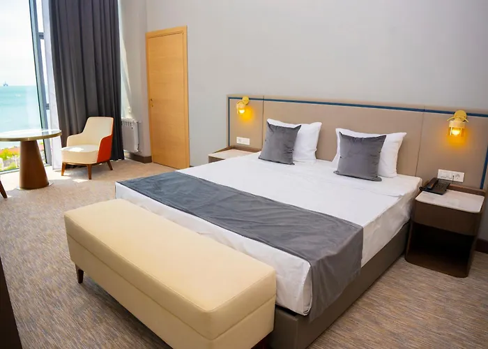 Port Marine Hotel By Hollywood