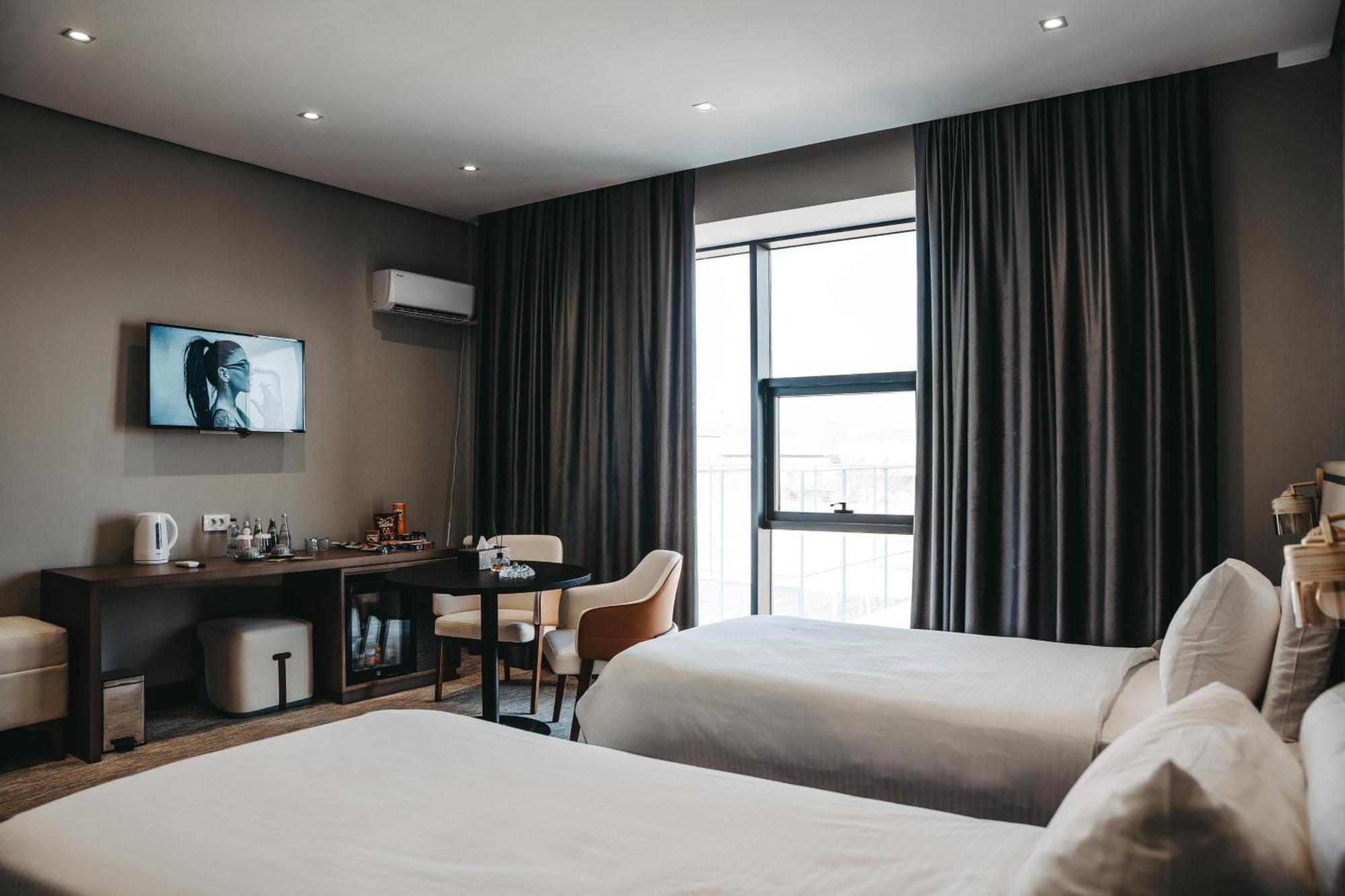 Port Marine By Hollywood 5* Baku