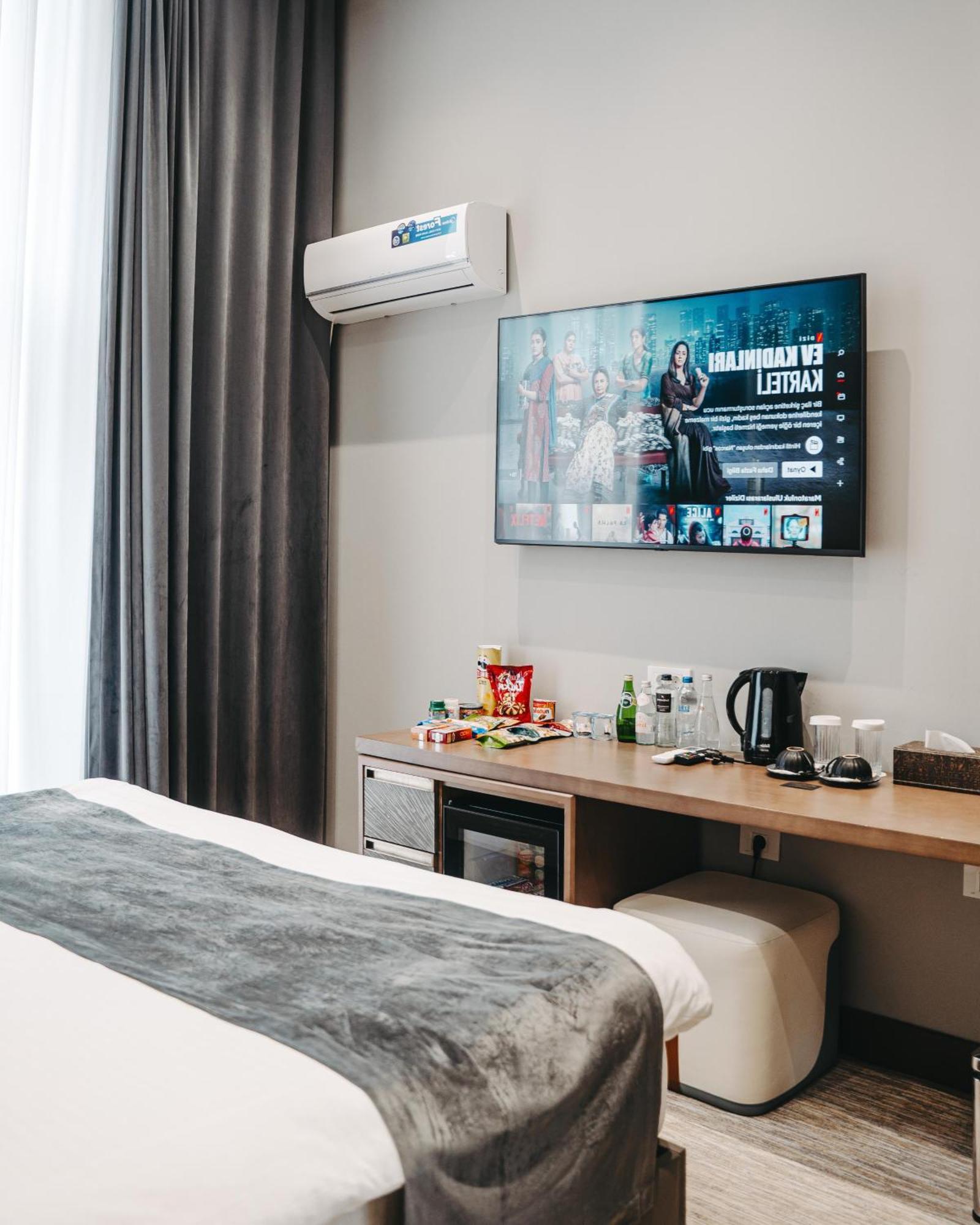 Port Marine By Hollywood Hotel 5*